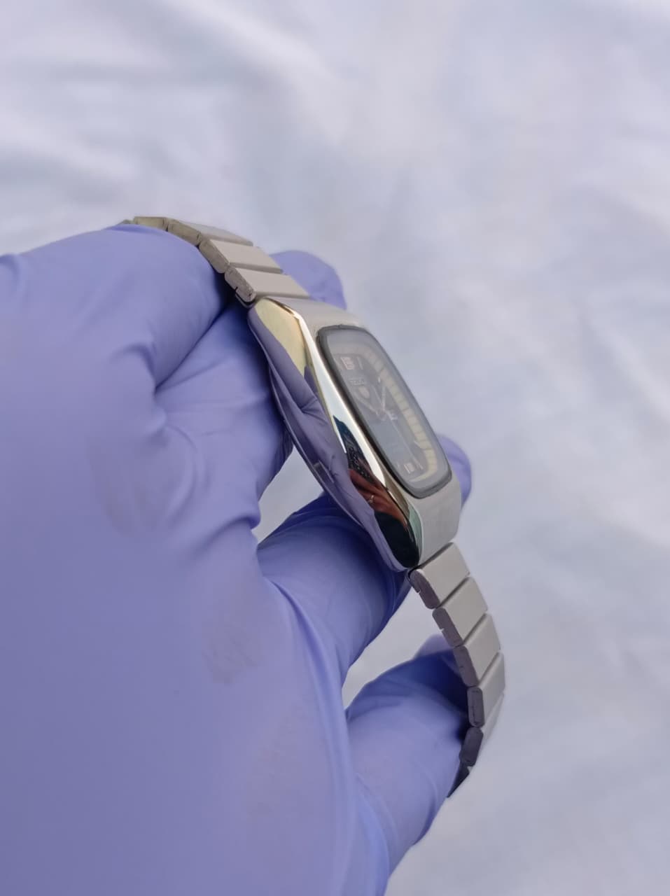 Seiko 5 Automatic Gold Sunburst Dial Star Indices Watch