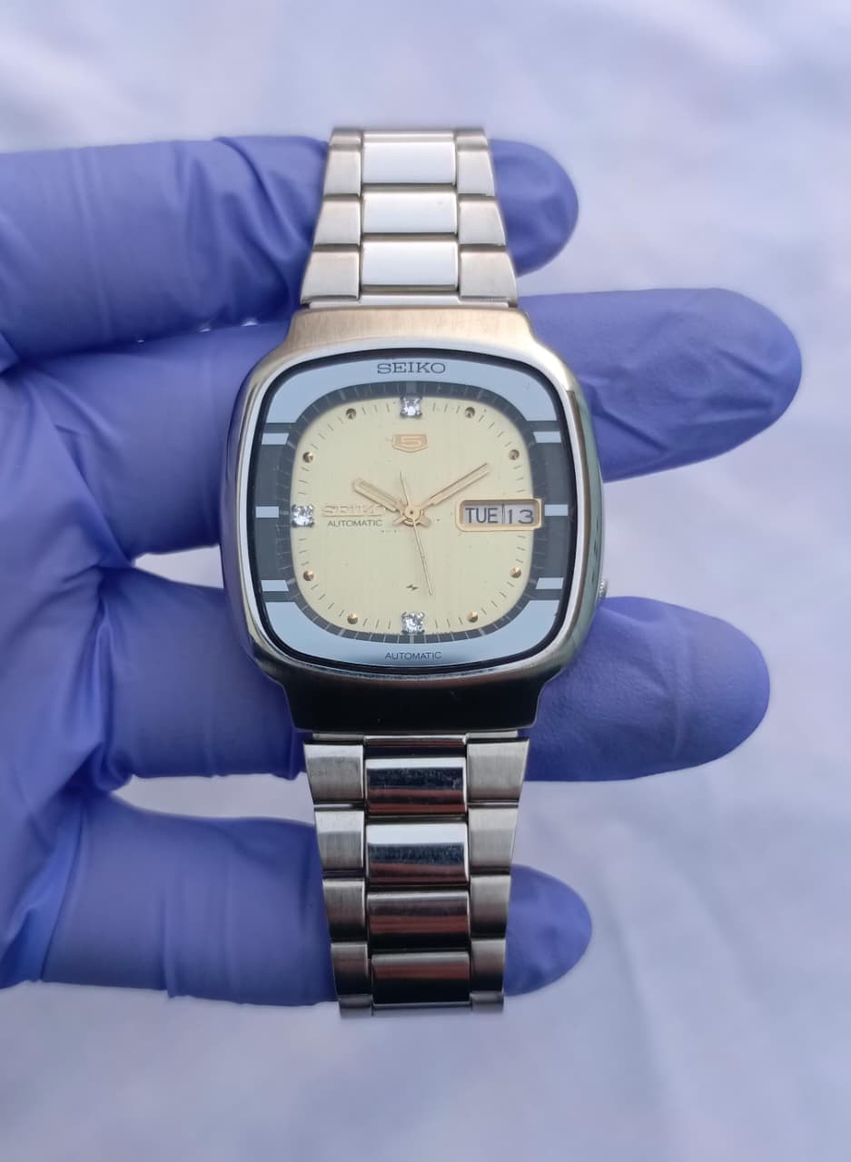 Seiko 5 Automatic Square Case Diamond Indices Watch